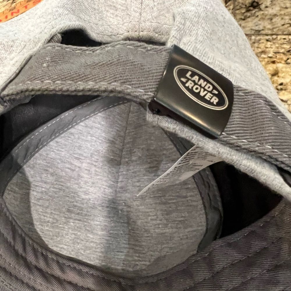 Gray Cap - Picture 4 of 5
